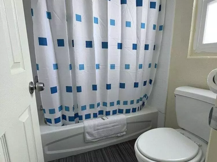 مُتل Economy Inn