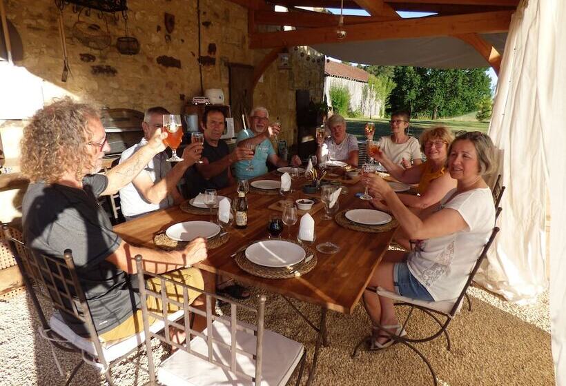 Пансион Britavit Chambres Et Table D Hôtes