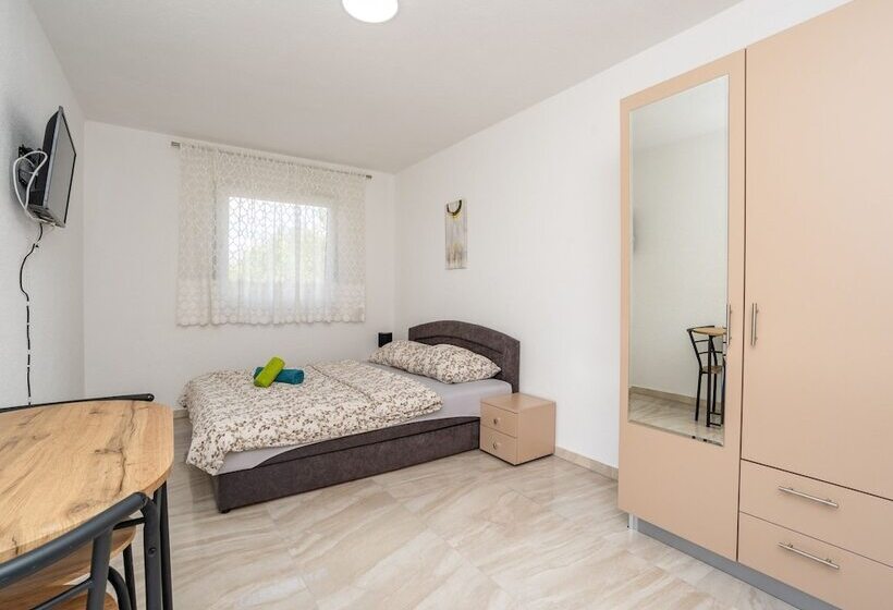 Пансион Guest House Stipanovi Dvori