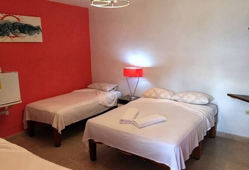 پانسیون Hostal Don Pepe