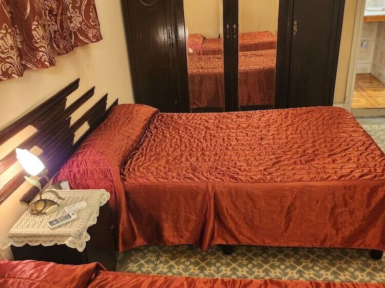 پانسیون Hostal El Cid