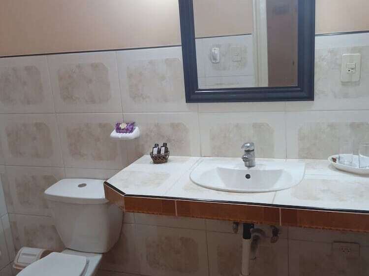 پانسیون Hostal El Cid