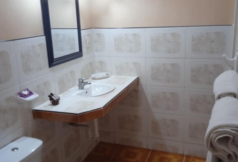 پانسیون Hostal El Cid