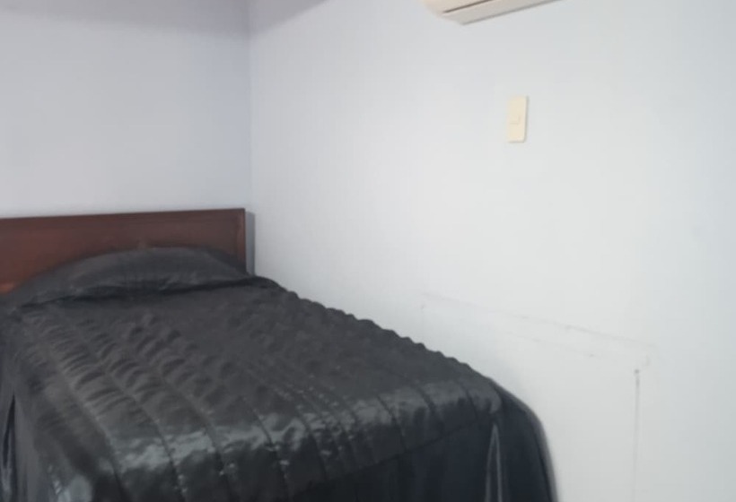 پانسیون Hostal El Cid