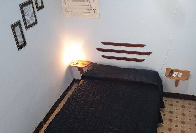 پانسیون Hostal El Cid