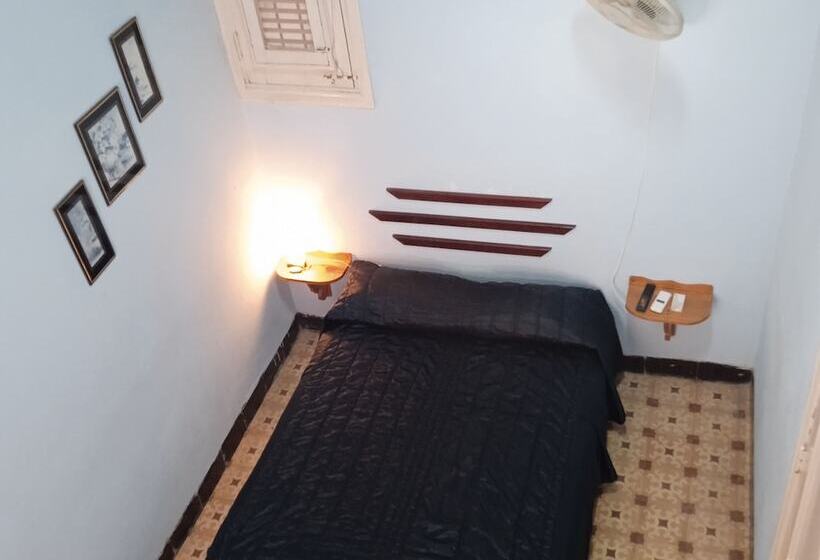 پانسیون Hostal El Cid