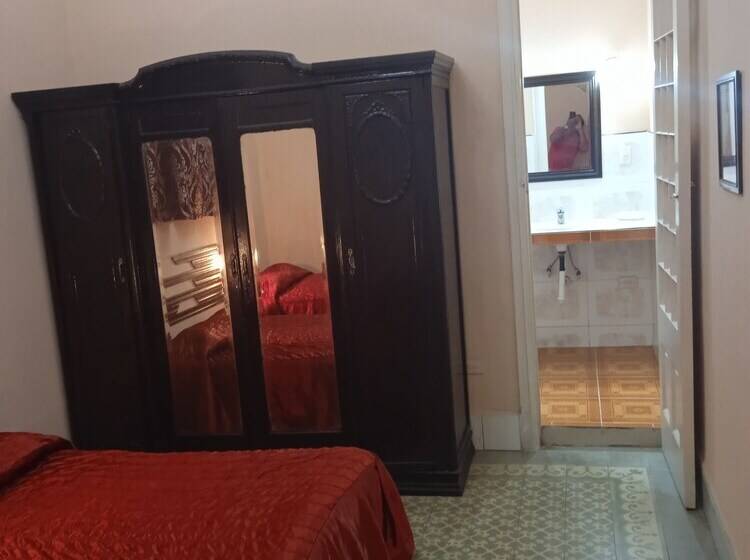 پانسیون Hostal El Cid