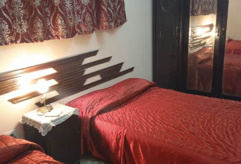 پانسیون Hostal El Cid