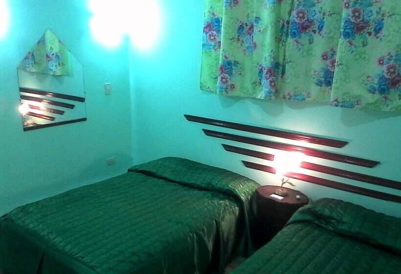 پانسیون Hostal El Cid