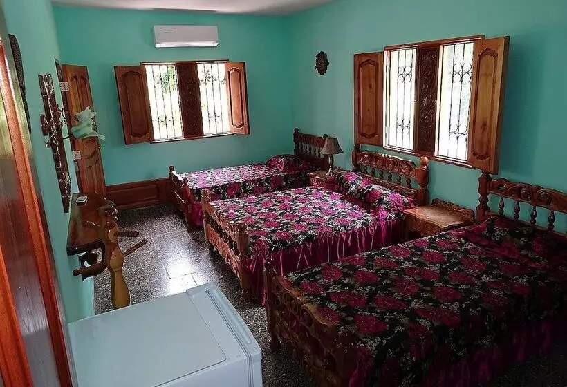 ペンション Hostal La Colonial Candelaria