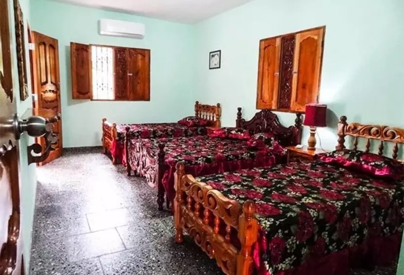 ペンション Hostal La Colonial Candelaria