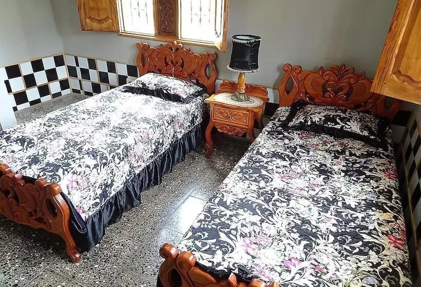 ペンション Hostal La Colonial Candelaria