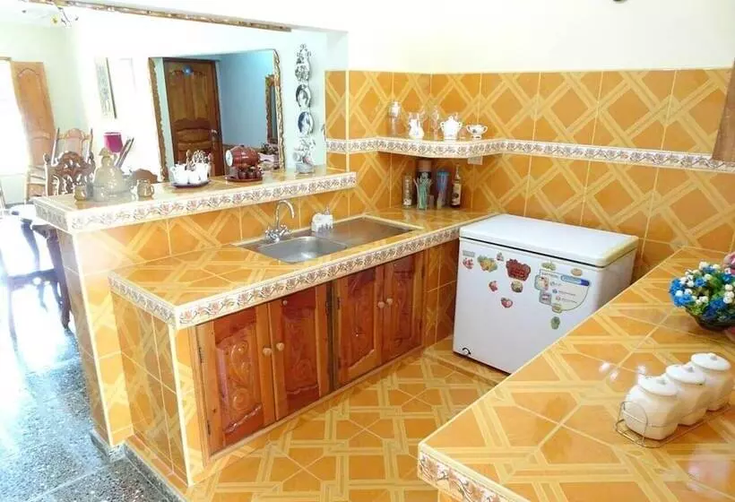 ペンション Hostal La Colonial Candelaria