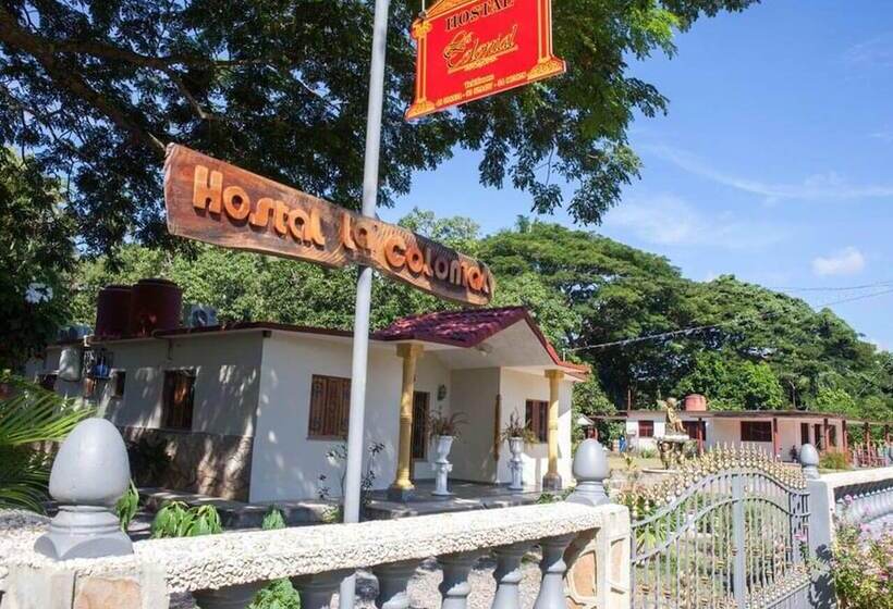 پانسیون Hostal La Colonial Candelaria