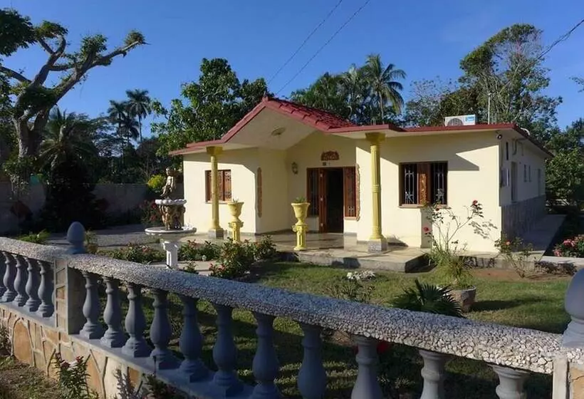 ペンション Hostal La Colonial Candelaria