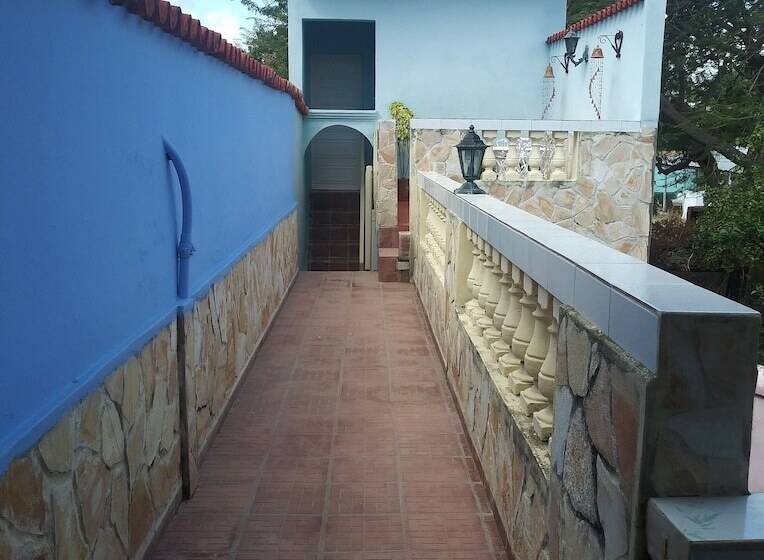 پانسیون Hostal Margarita Y Nene