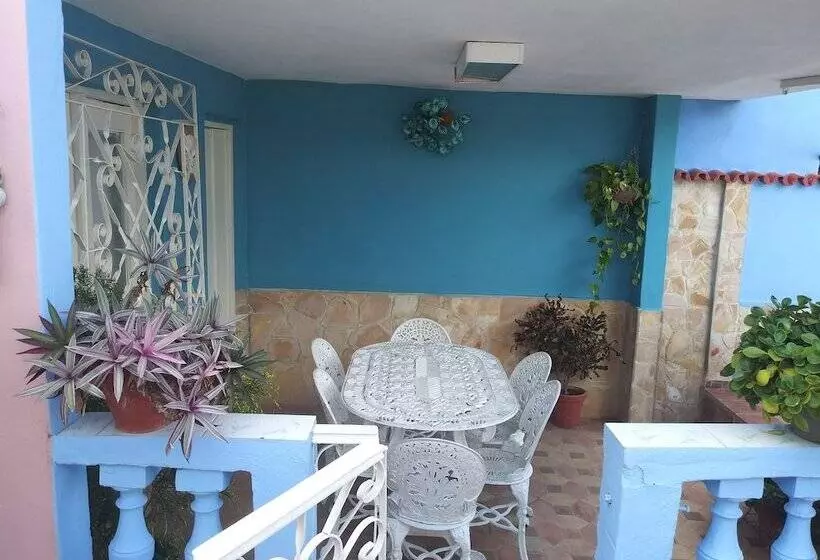 ペンション Hostal Margarita Y Nene