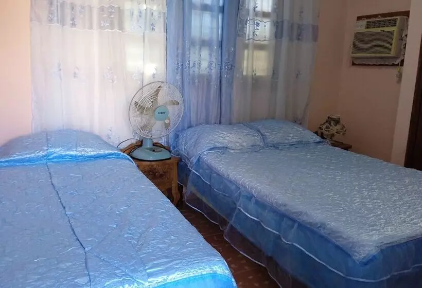 ペンション Hostal Margarita Y Nene