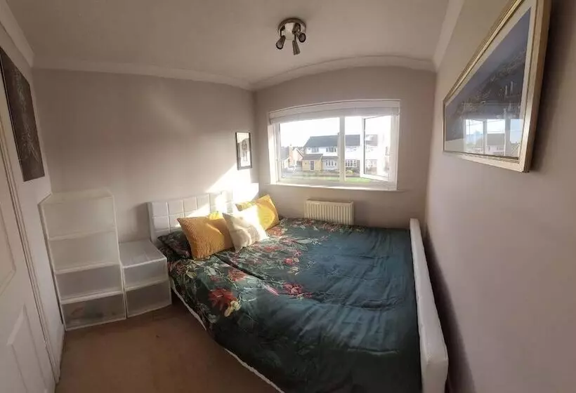 Residenssi Cosy Home In Leicester