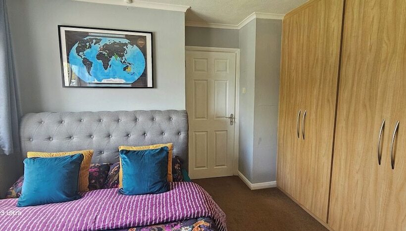 إقامة Cosy Home In Leicester