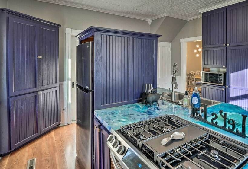 Saint Paul Home In Historic Cathedral Hill