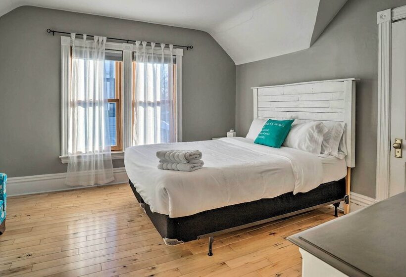 Saint Paul Home In Historic Cathedral Hill