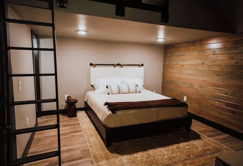 Starlight Haven Weiss Lake