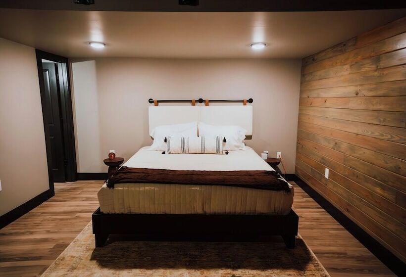 Starlight Haven Weiss Lake