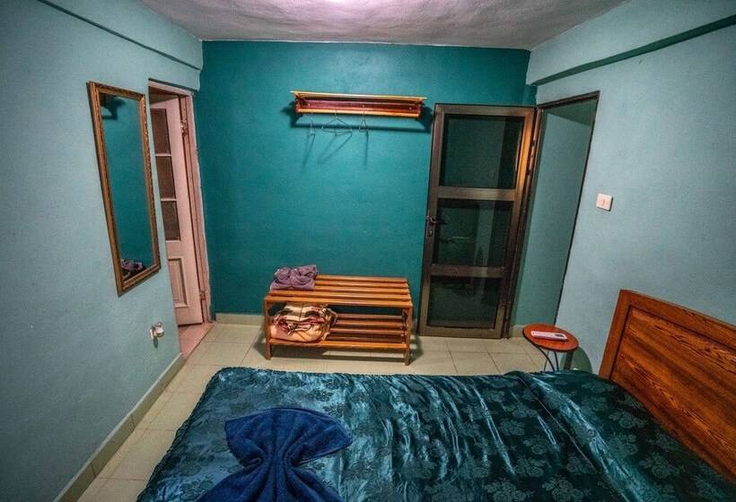 پانسیون Casa Dayami De Cervantes