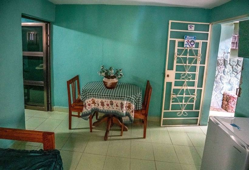 پانسیون Casa Dayami De Cervantes