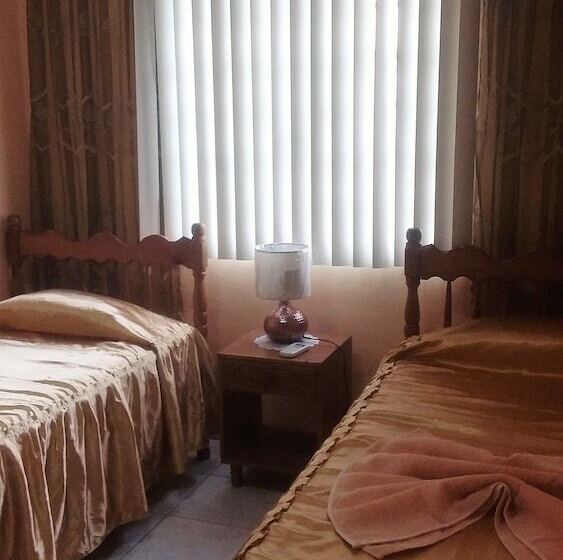 پانسیون Casa Dayami De Cervantes