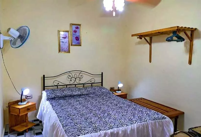 پانسیون Hostal Palmarito