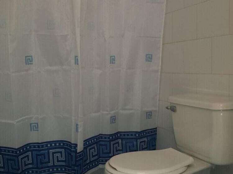 پانسیون Hostal Torre Sur