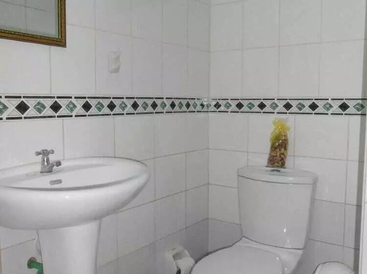 پانسیون Hostal Torre Sur
