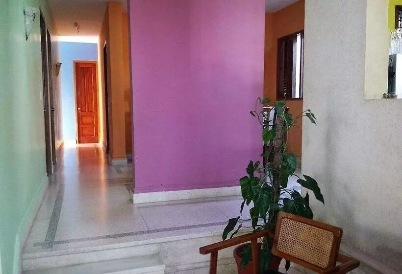 پانسیون Hostal Torre Sur