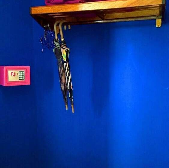 پانسیون Hostal Valmaseda