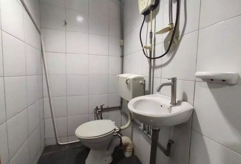 Oyo 91020 Hotel 59