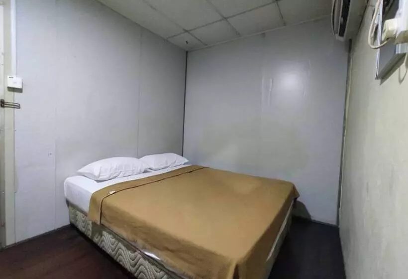 Oyo 91020 Hotel 59