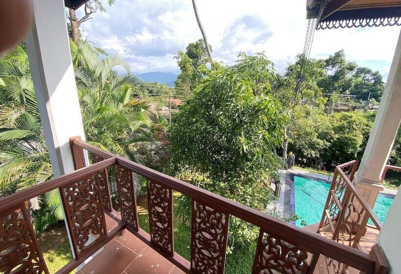 Pension Stadium Reach Layathraa