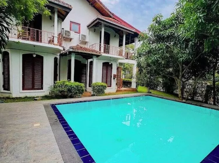 Majatalo Stadium Reach Layathraa