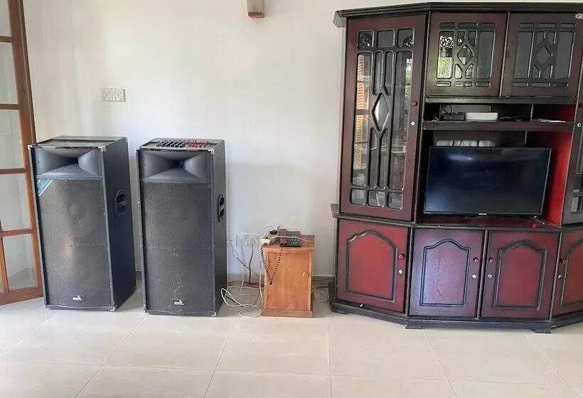 Majatalo Stadium Reach Layathraa