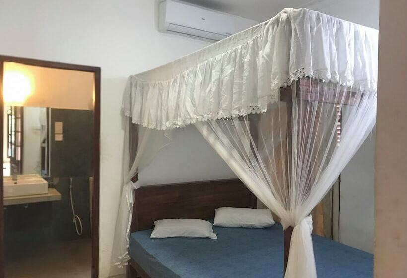 Pension Stadium Reach Layathraa