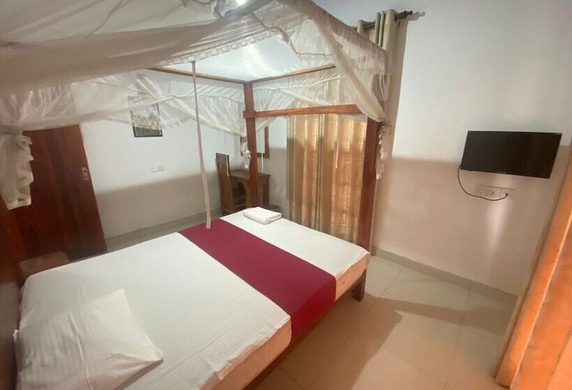 Pension Stadium Reach Layathraa