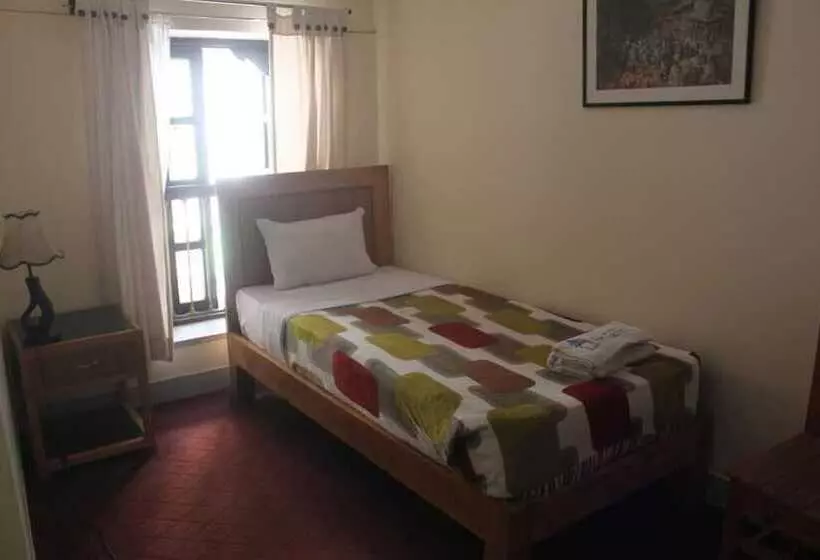 تختخواب و صبحانه Lalit Heritage Home
