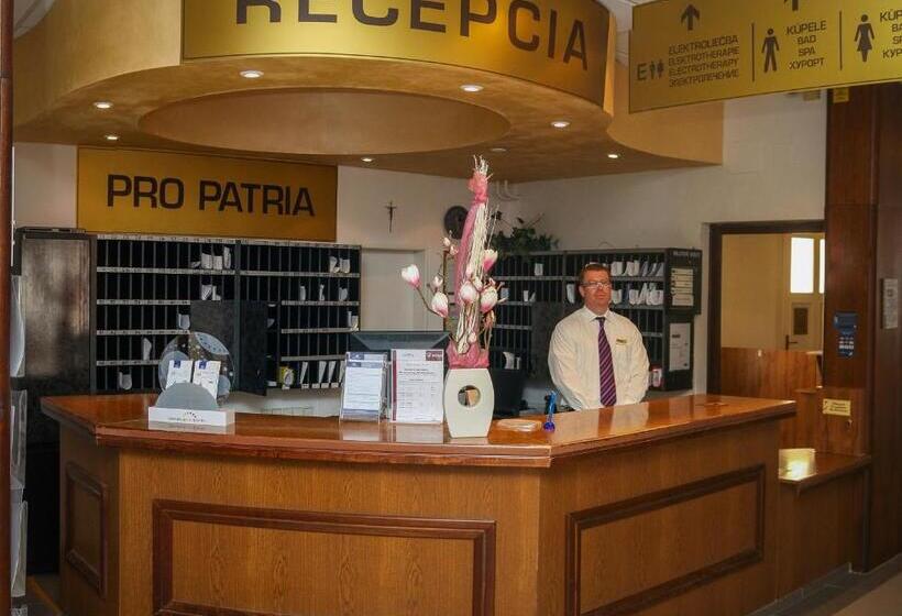 ホテル Ensana Vila Trajan