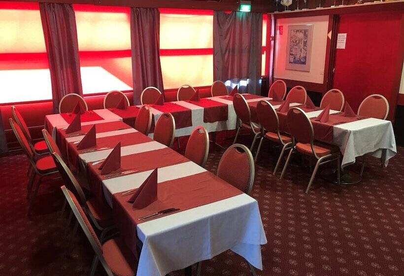 فندق Li Kiteenhovi