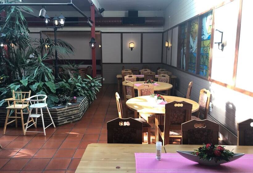 فندق Li Kiteenhovi