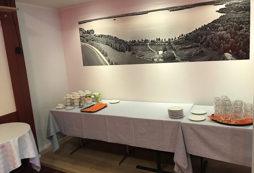 فندق Li Kiteenhovi