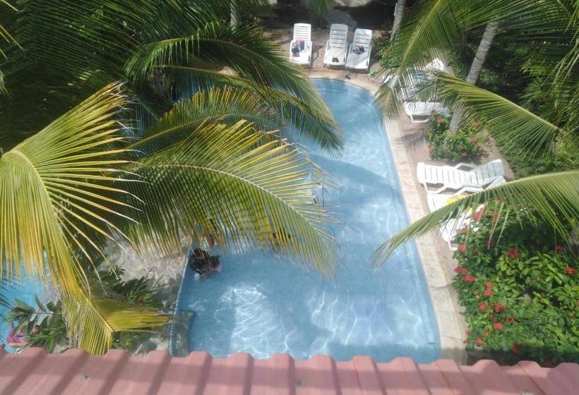 هتل Mi Paraíso Monterrico