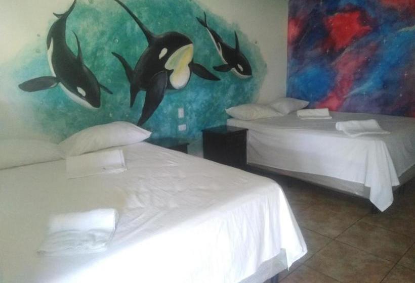 هتل Mi Paraíso Monterrico